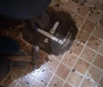 叶集卫生间漏水维修公司为您分享下卫生间渗水如何处理及注意事项