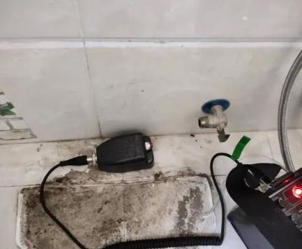 叶集屋顶漏水维修公司分享下卫生间漏水的危害及解决方法